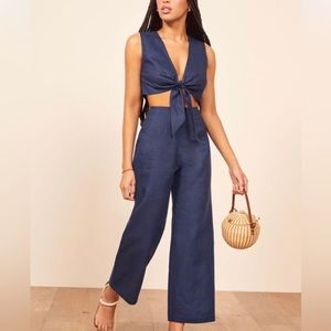 ❌sold ❌ Reformation Fawn linen two piece in navy